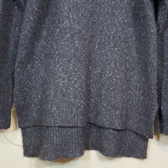 Sun&Shadow Turtleneck Assymetrical Gray Sweater - Picture 4 of 7